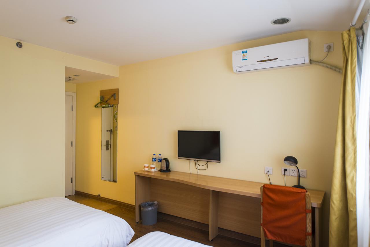 Home Inn Shanghai Hongqiao Terminal Jinshajiang Road Changfeng Экстерьер фото